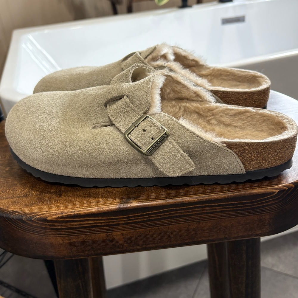 Birkenstock Boston Shearling Taupe Suede Clogs with Fur Lining 9 9.5 40